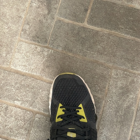 On CloudSwift Men’s Size 9 - Picture 6 of 6